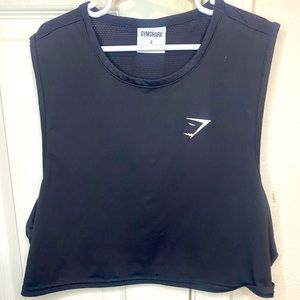 Black gymshark crop top in small
